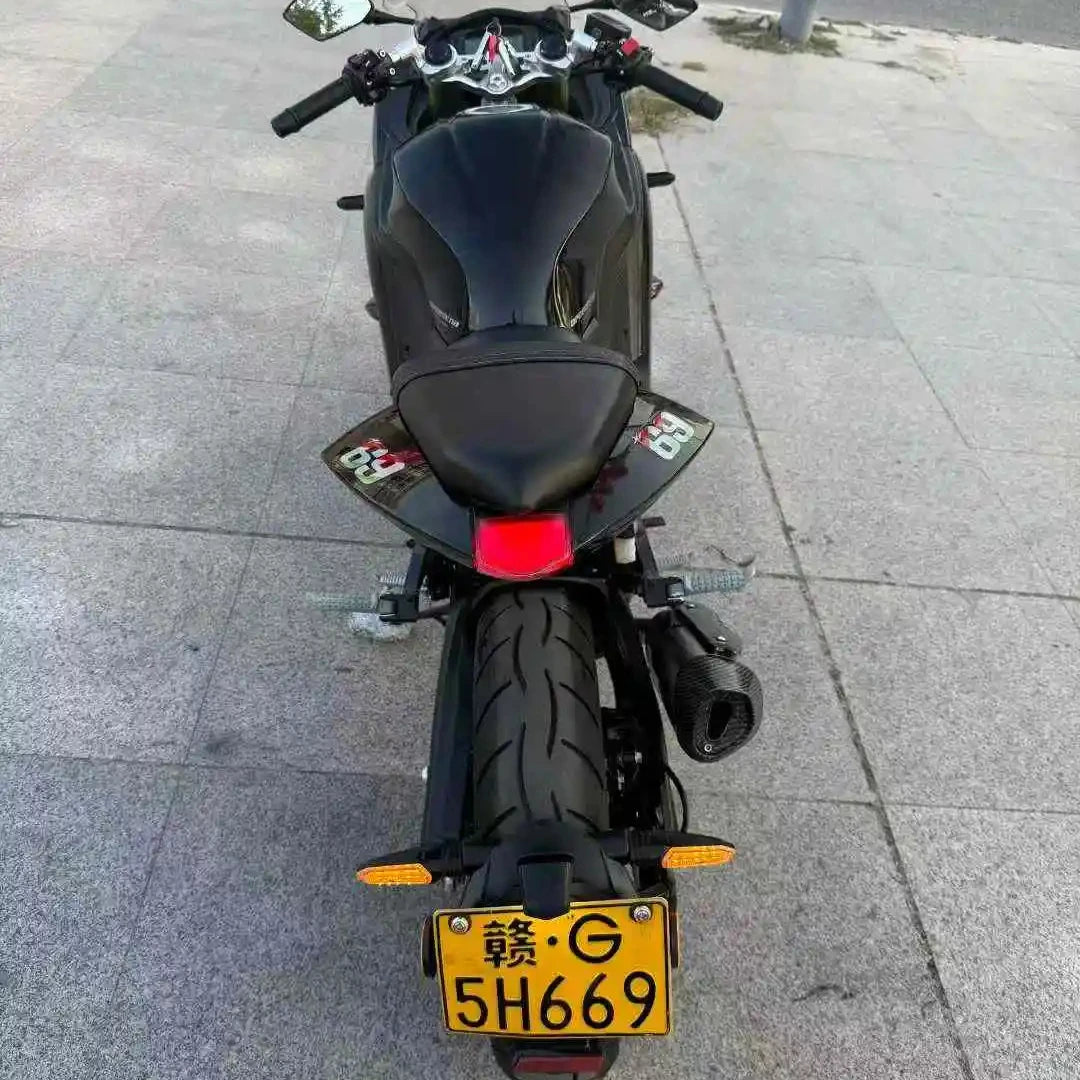 High-Performance CF Special Edition 150/125 CC Sportbikes Motorcycle with Gasoline Fuel From Guanggong China