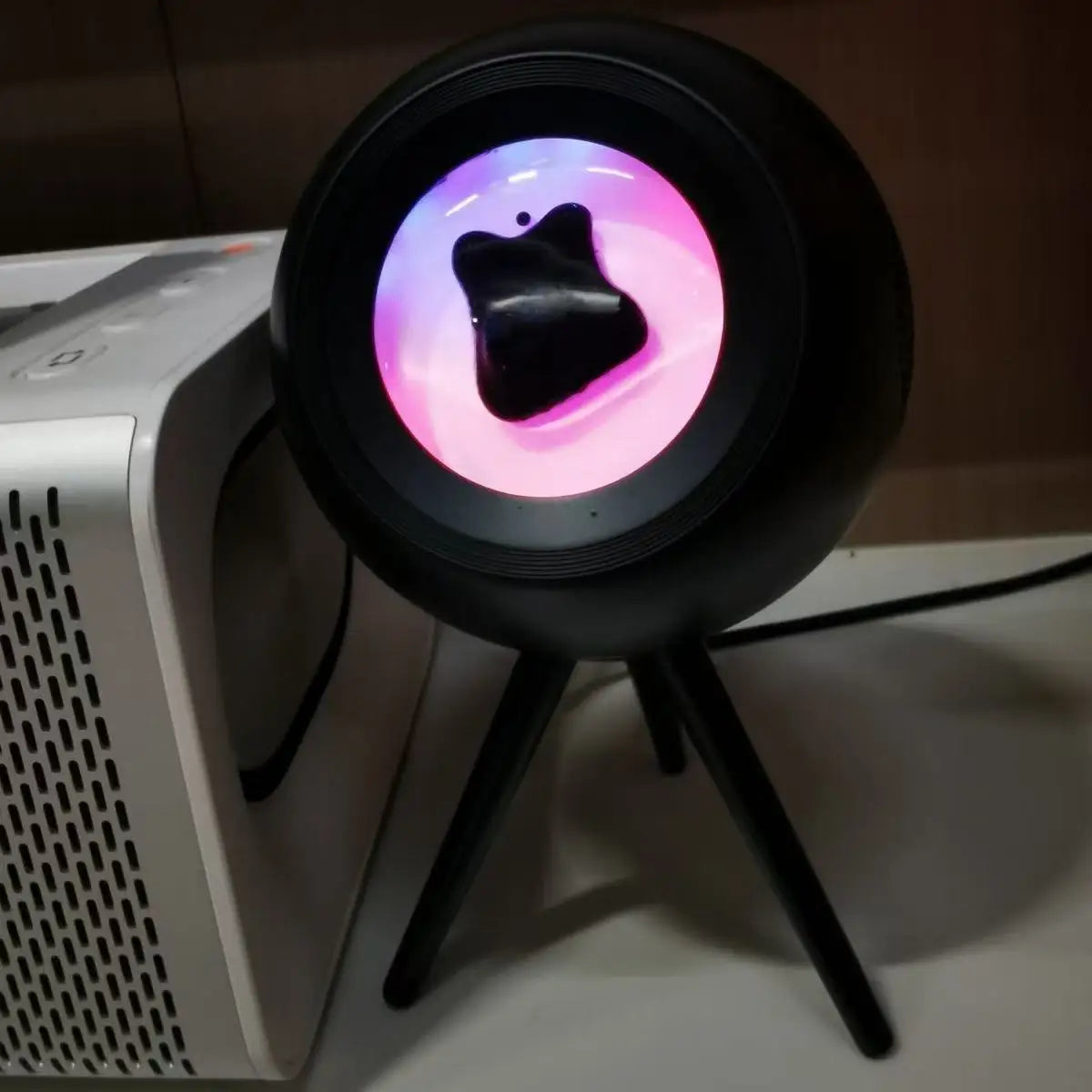 Magnetic Fluid Pickup Music Rhythm Light - Visualized Desktop Ornament,Home Decoration Speaker Sound Partner Light