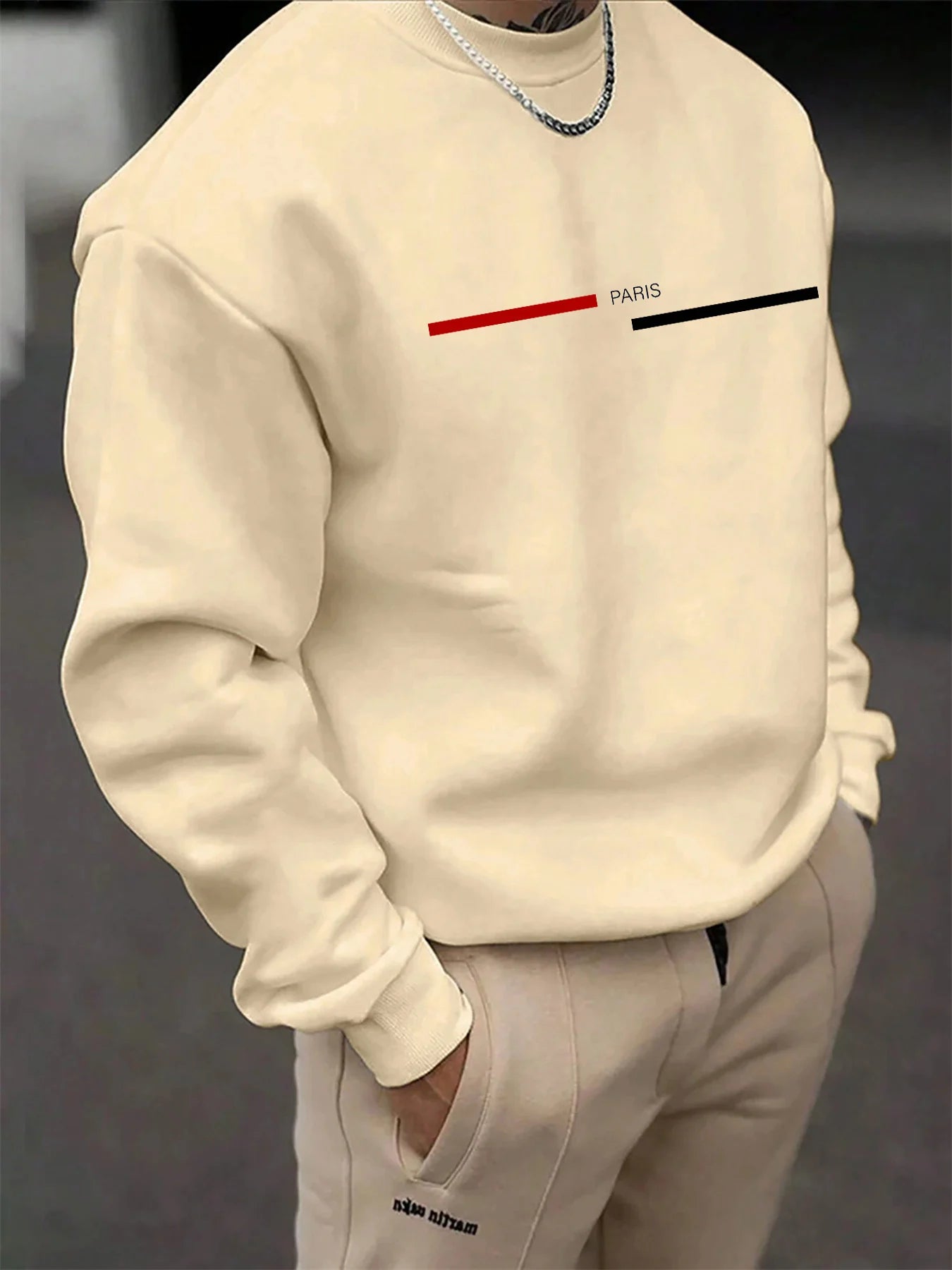 Men's autumn and winter fashionable casual loose Paris letter graphic printed long sleeved round neck sweatshirt